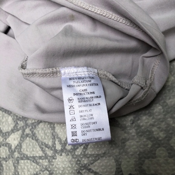 🔥Super Sexy fitted dress with sheer mesh back XS 🔥 - Picture 3 of 14